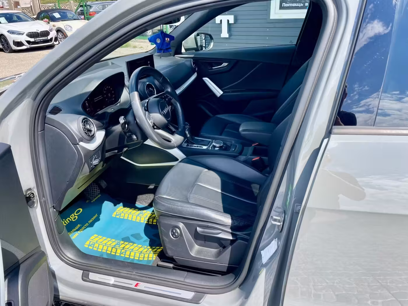 Audi Q2 фото 7