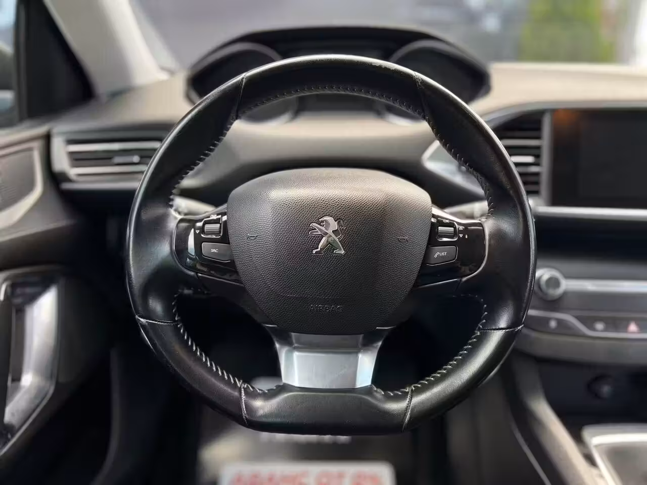 Peugeot 308 фото 12