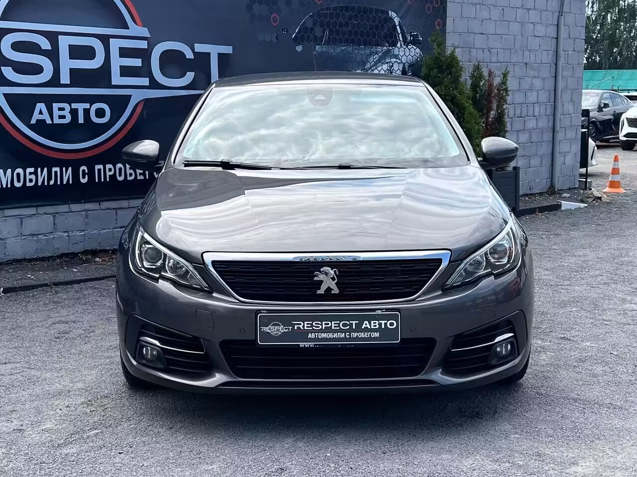 Peugeot 308 фото 2
