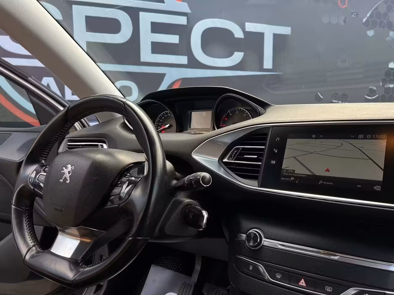 Peugeot 308 фото 15