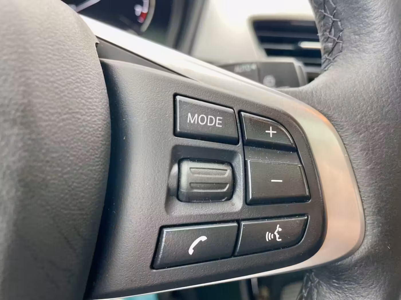BMW X2 фото 19