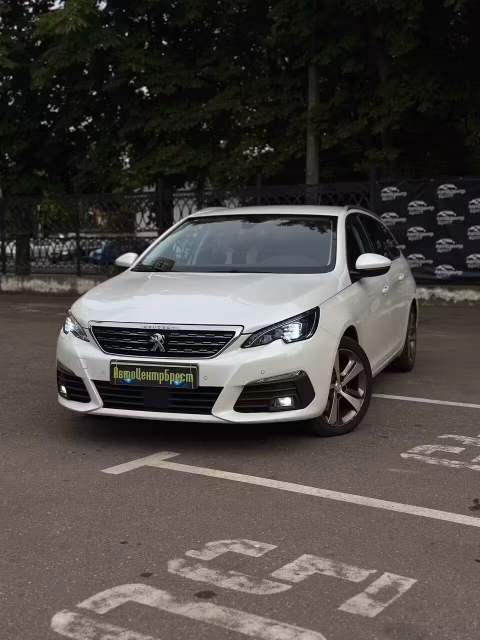 Peugeot 308 фото 3