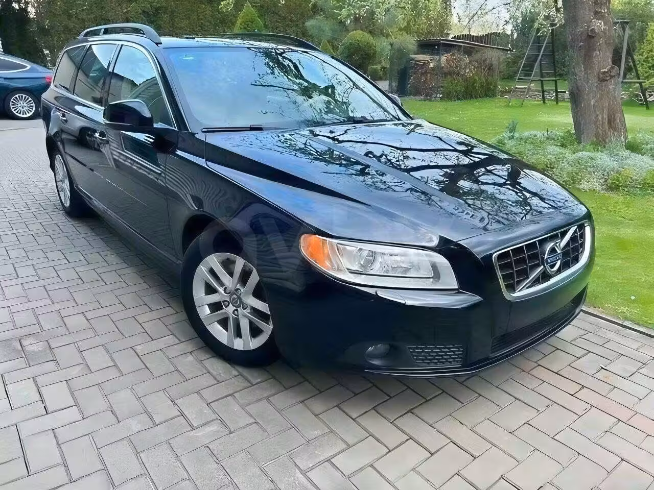 Volvo V70 фото 2