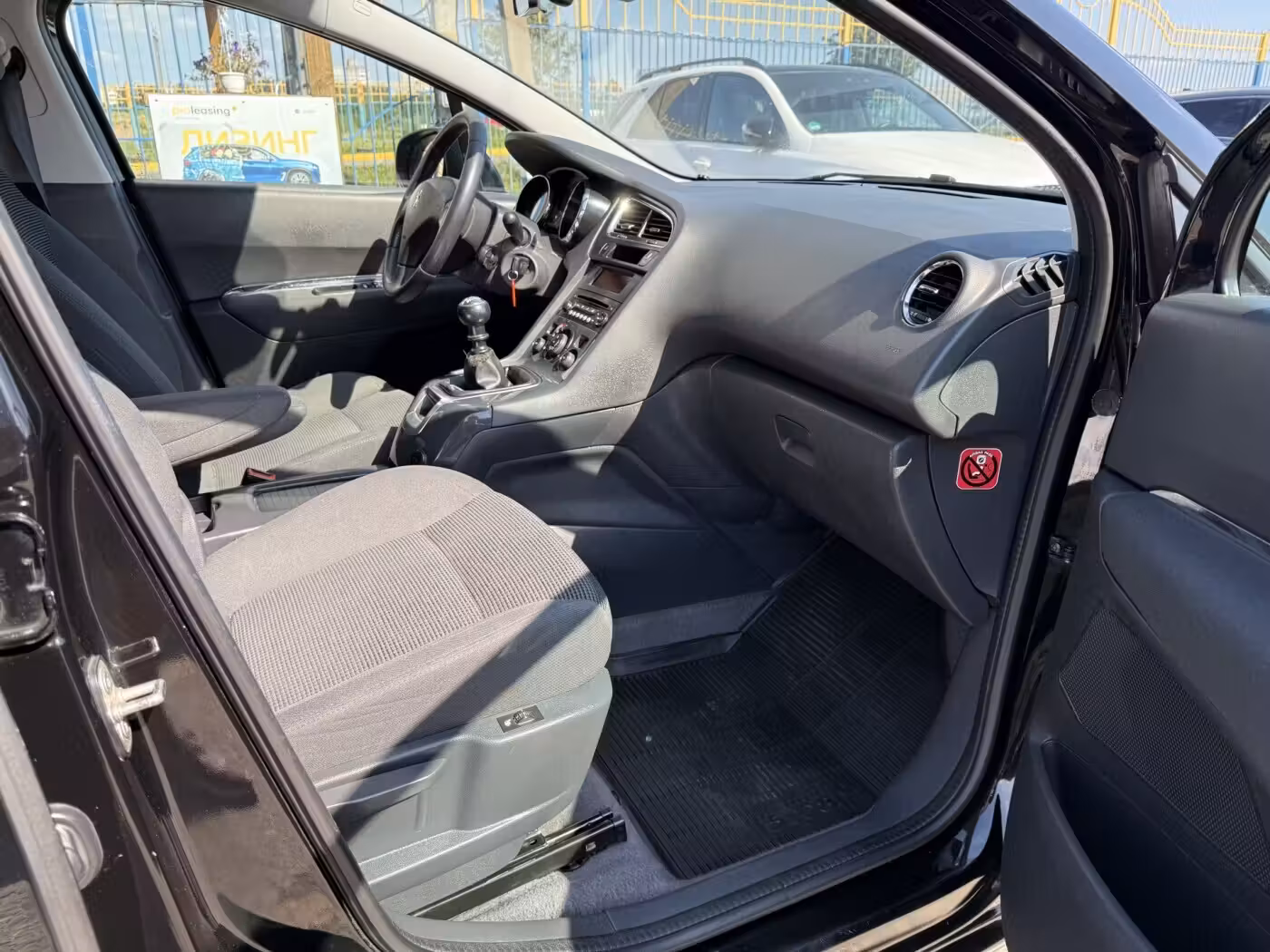 Peugeot 5008 фото 14