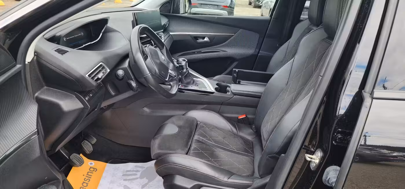 Peugeot 5008 фото 7