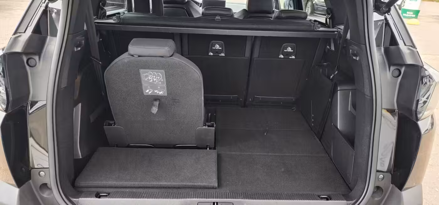 Peugeot 5008 фото 12