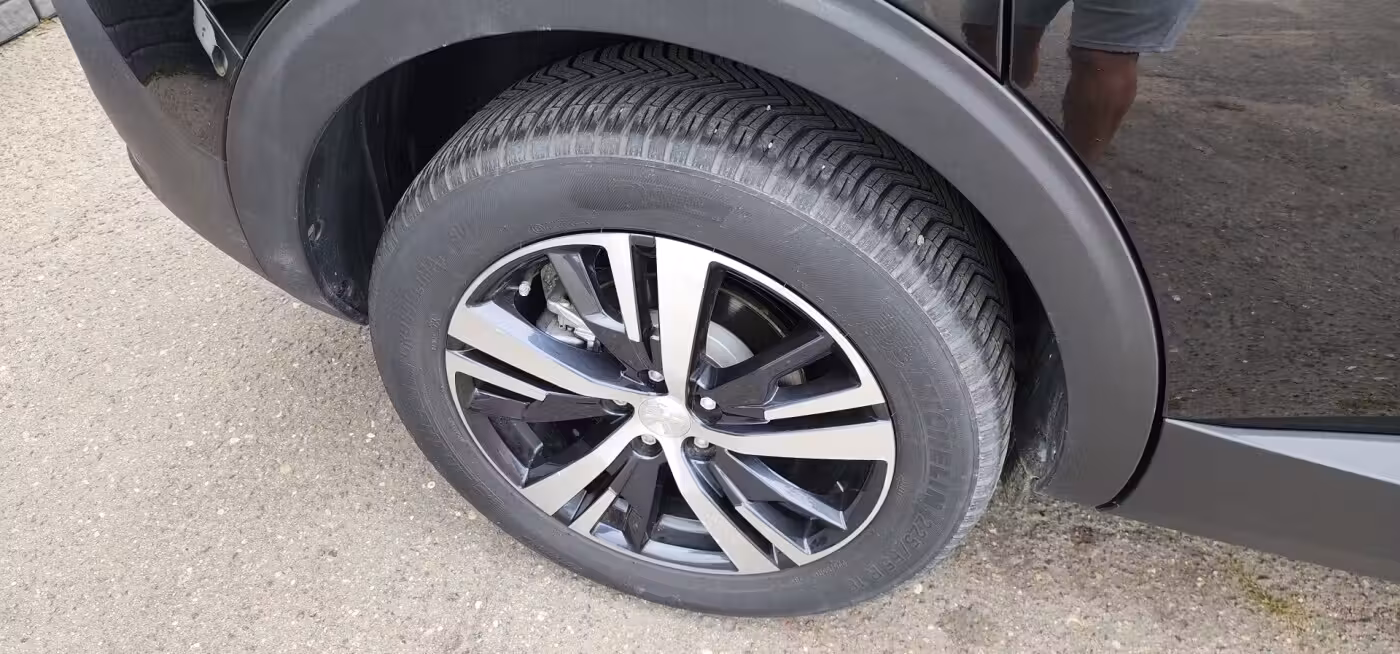 Peugeot 5008 фото 13