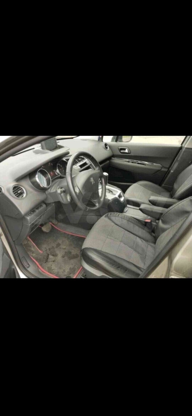 Peugeot 5008 фото 7