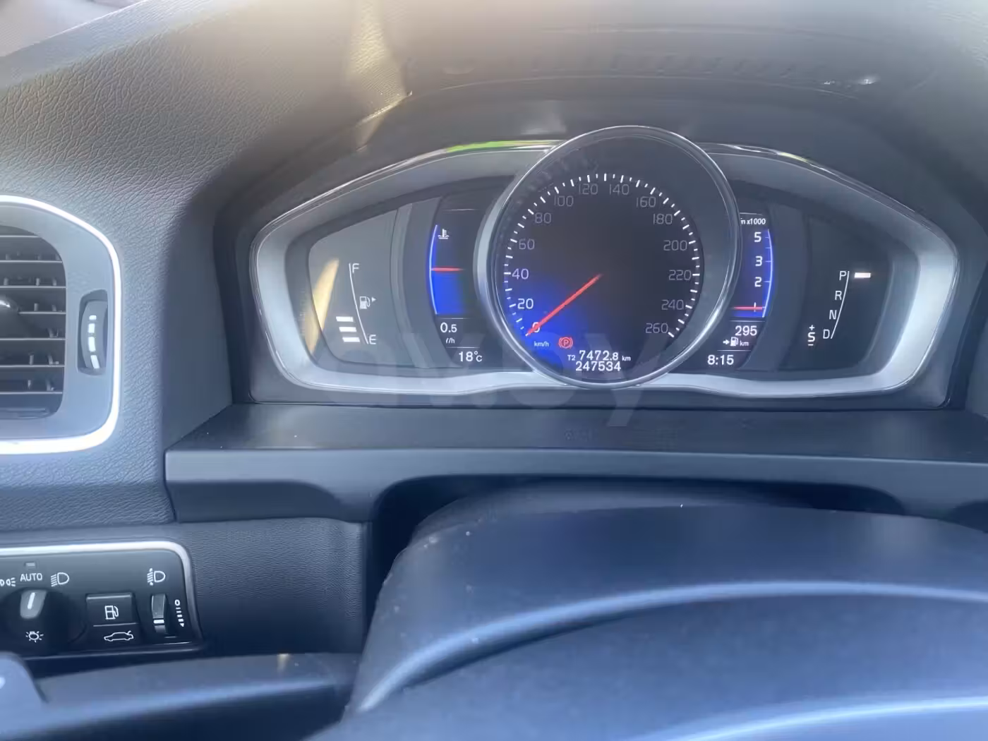 Volvo V60 фото 11