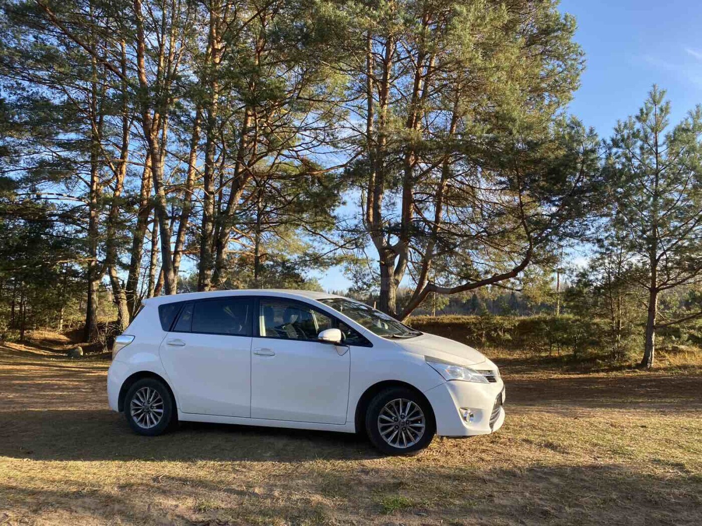 Toyota Verso фото 2