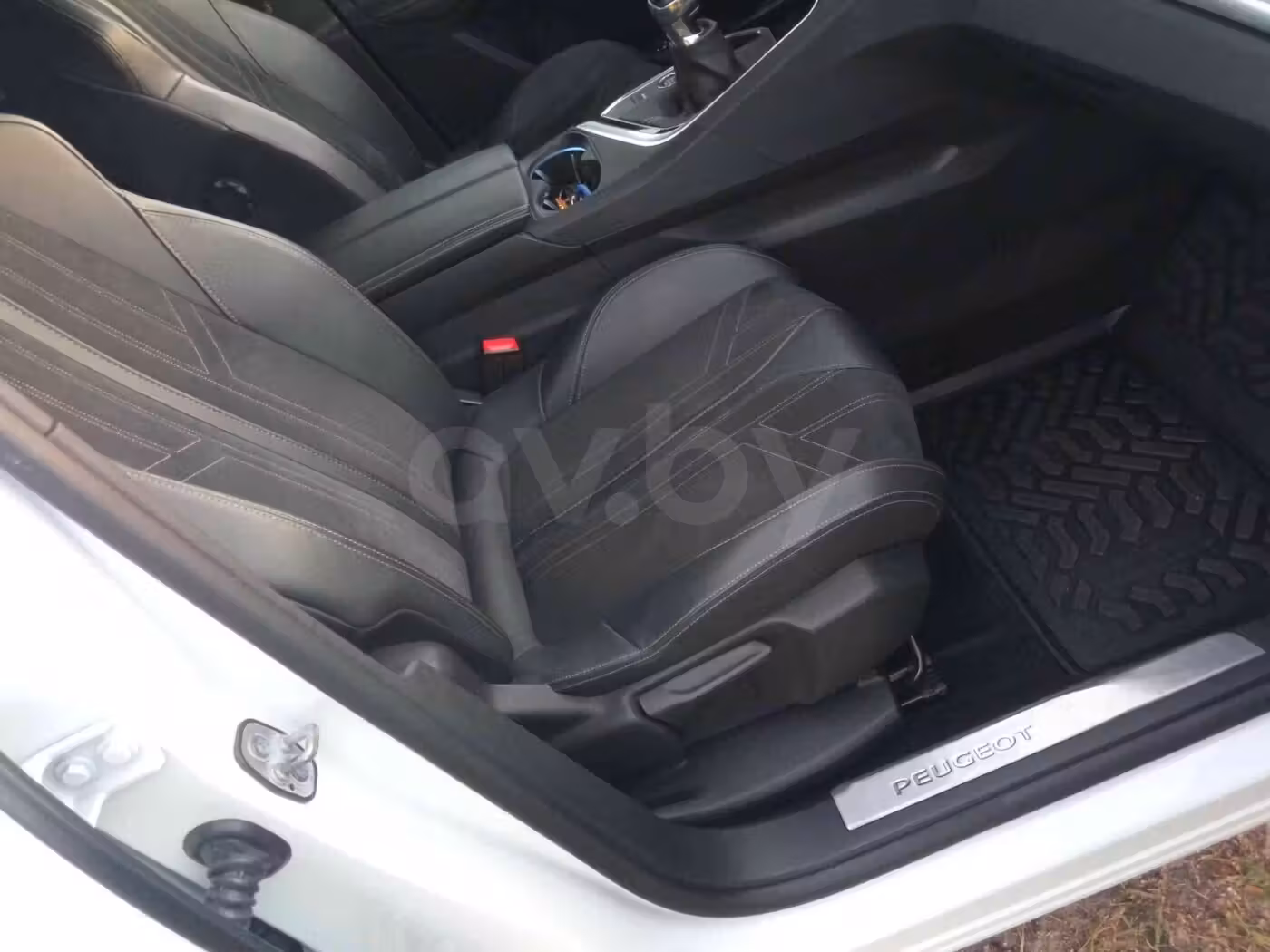 Peugeot 5008 фото 13
