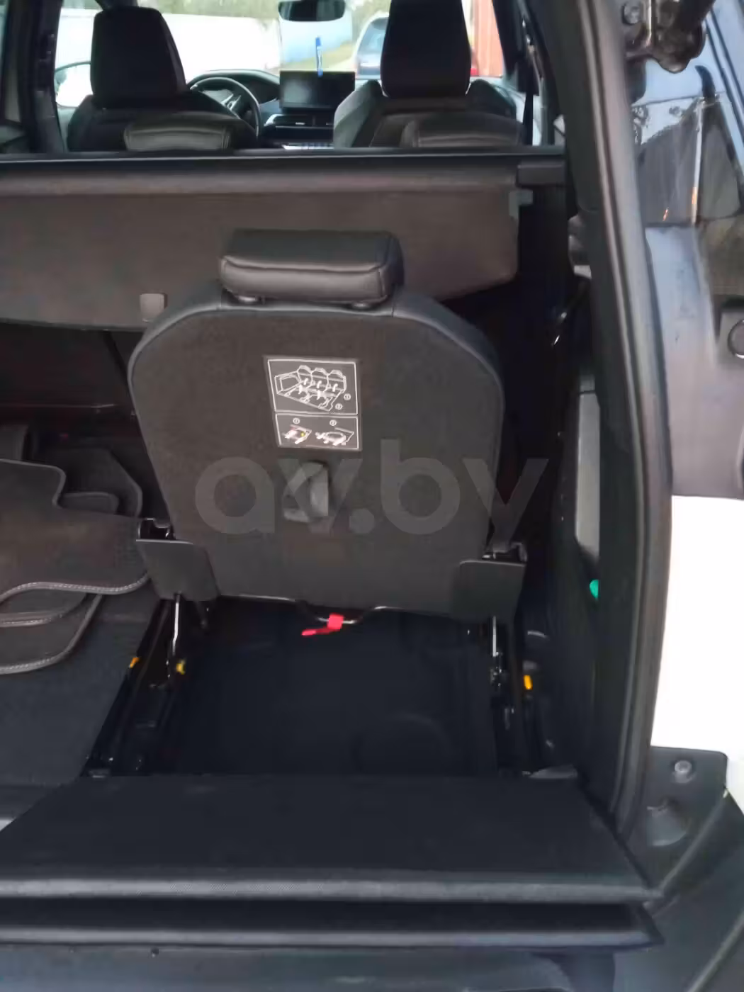 Peugeot 5008 фото 23