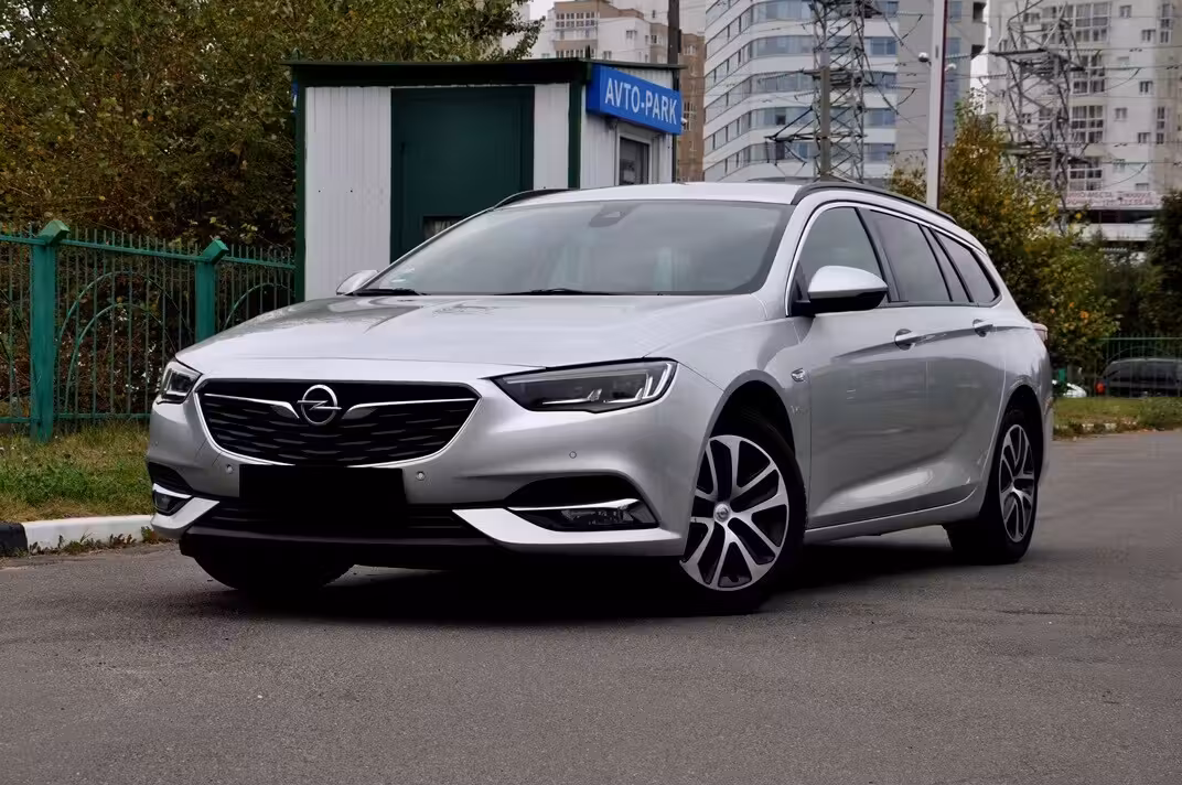 Opel Insignia фото 4