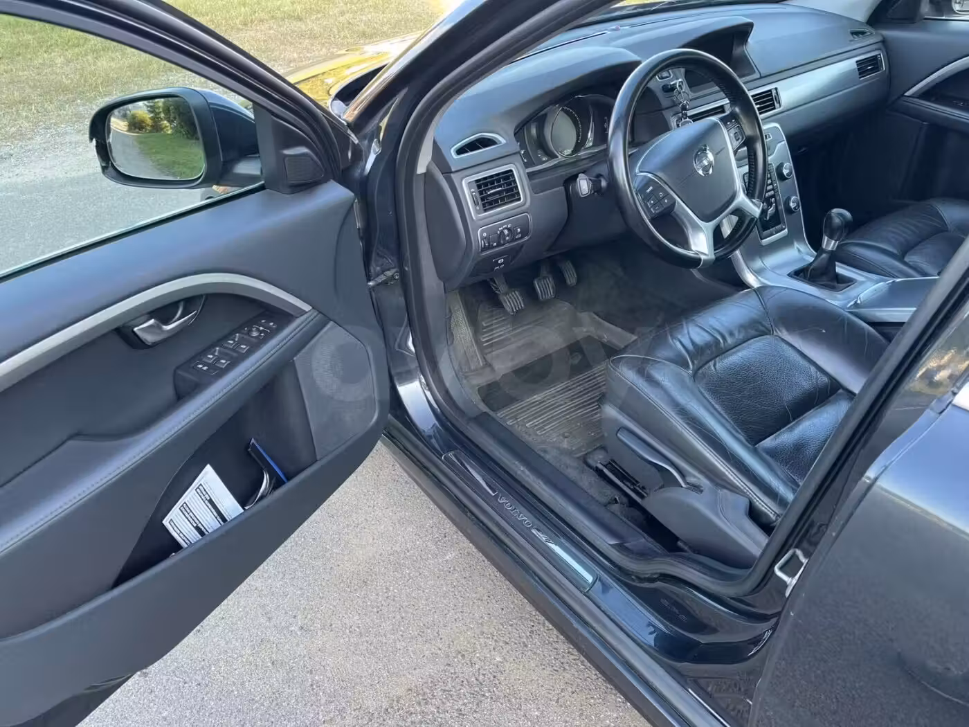 Volvo V70 фото 10