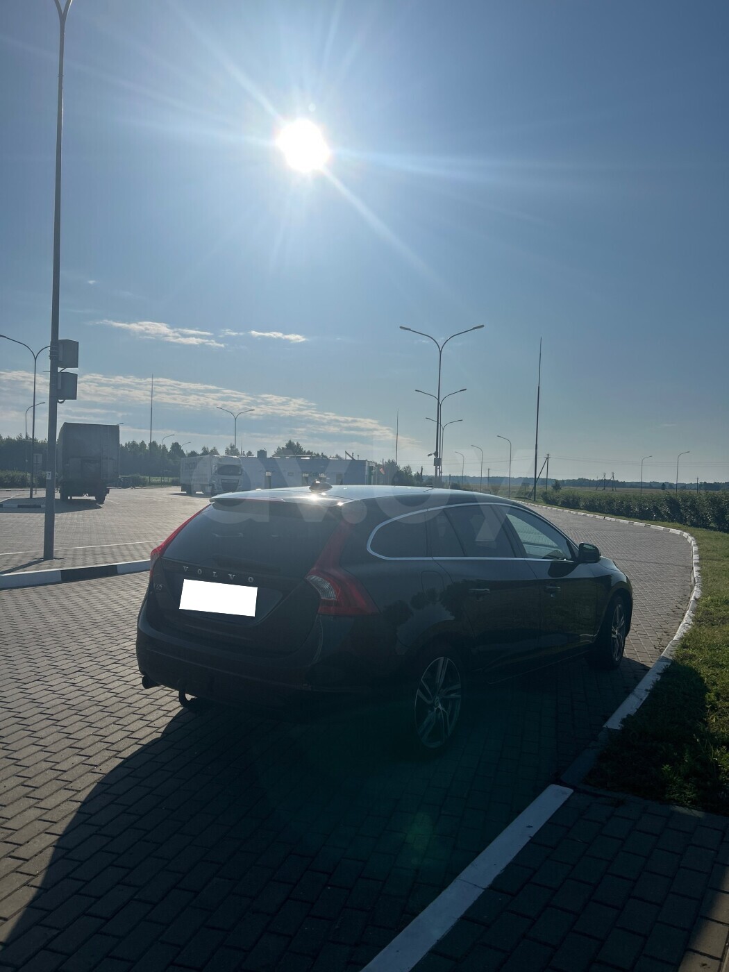 Volvo V60 фото 2