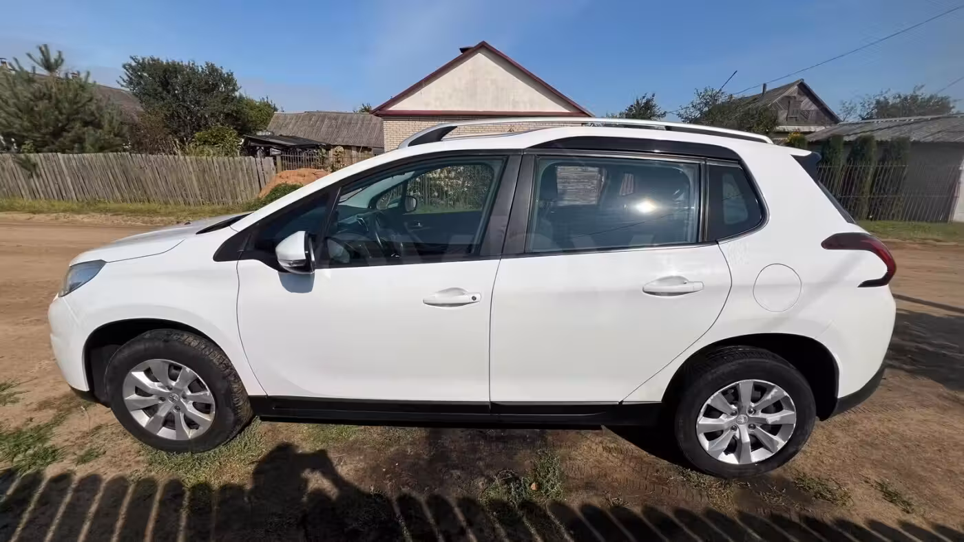 Peugeot 2008 фото 3