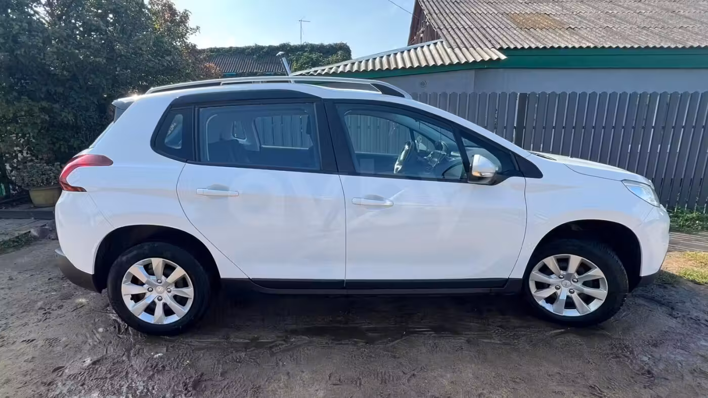 Peugeot 2008 фото 7
