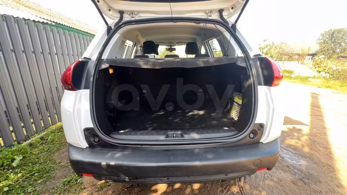Peugeot 2008 фото 13