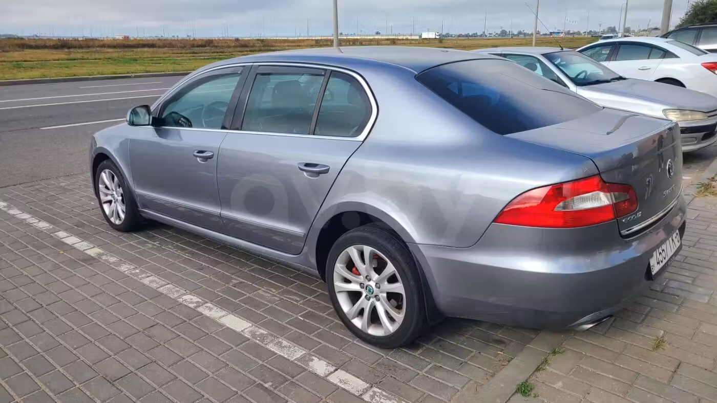 Skoda Superb фото 4