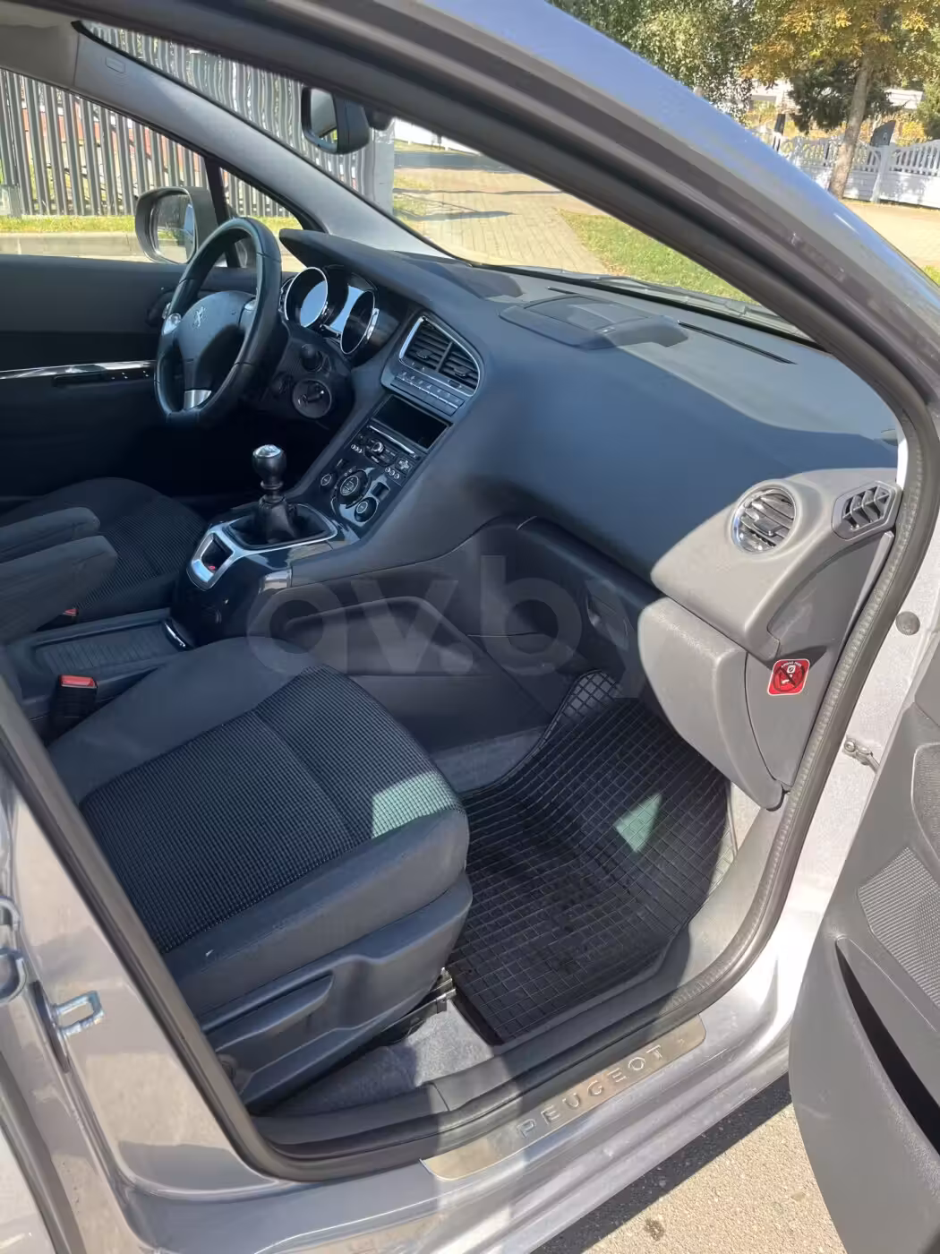 Peugeot 5008 фото 21