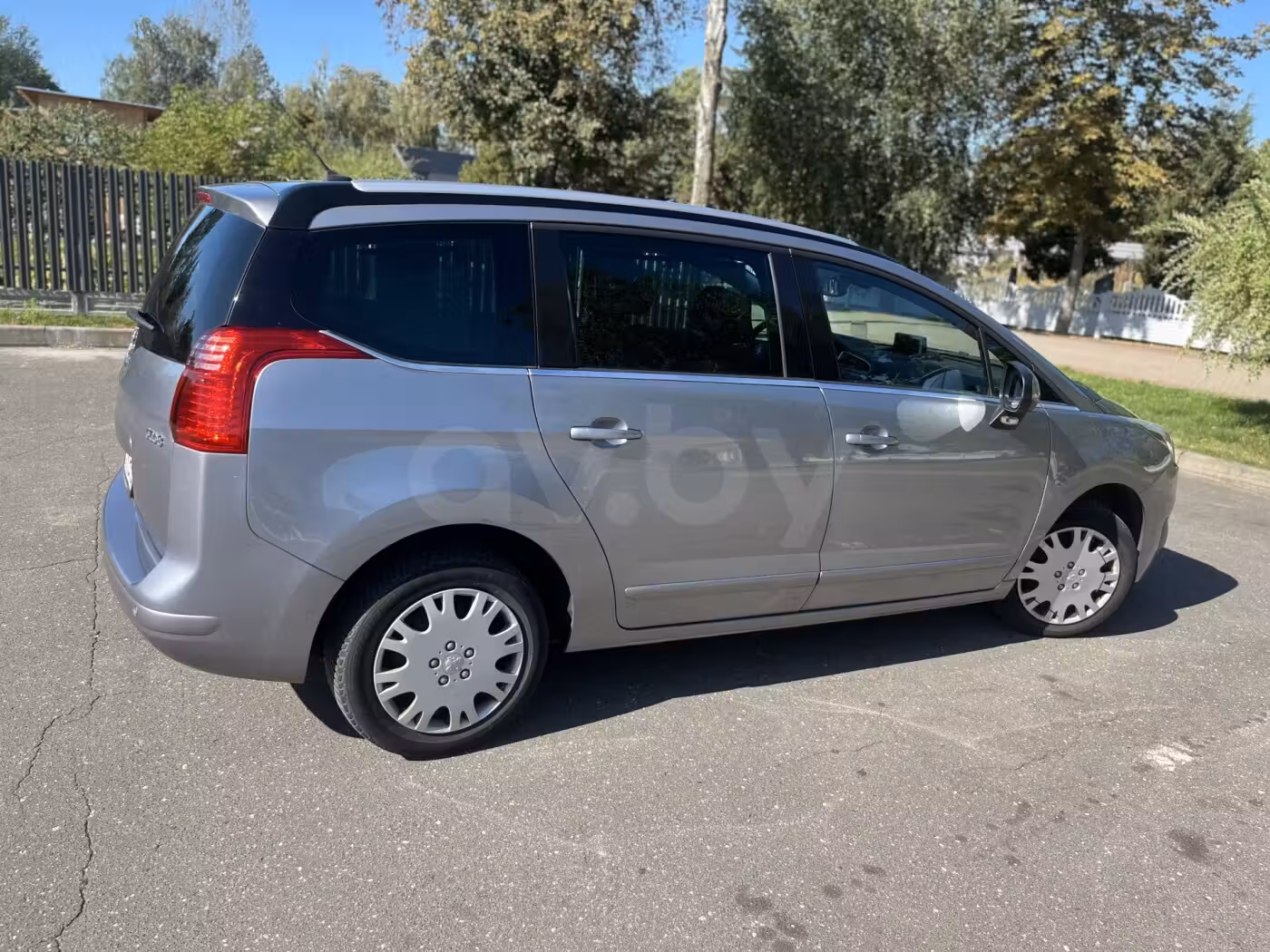 Peugeot 5008 фото 5