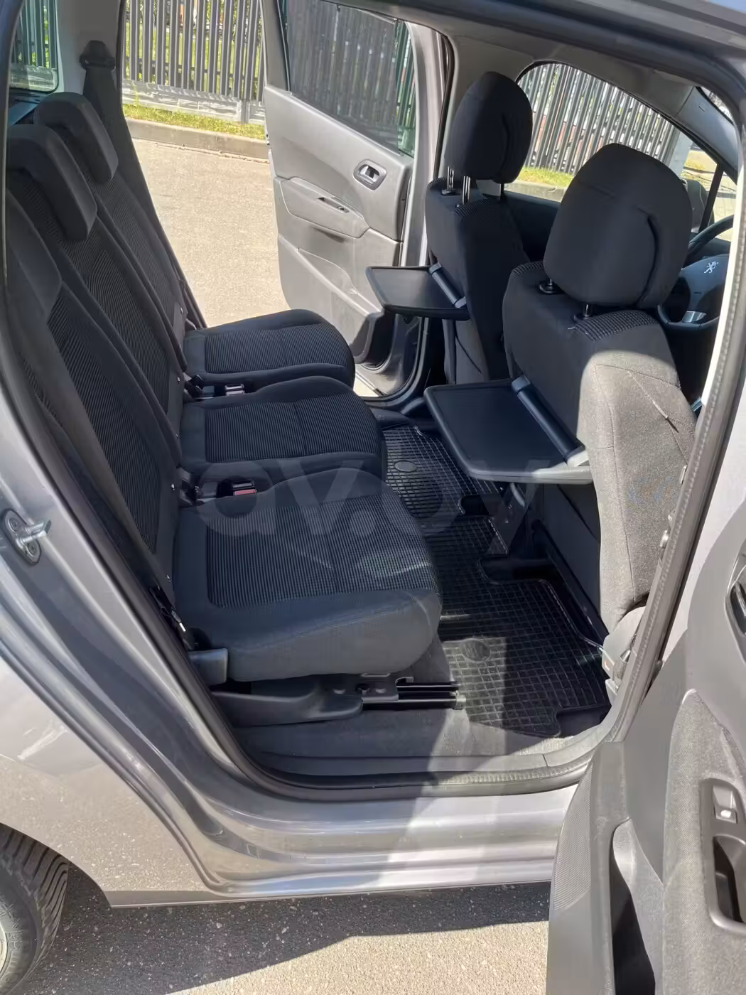 Peugeot 5008 фото 20