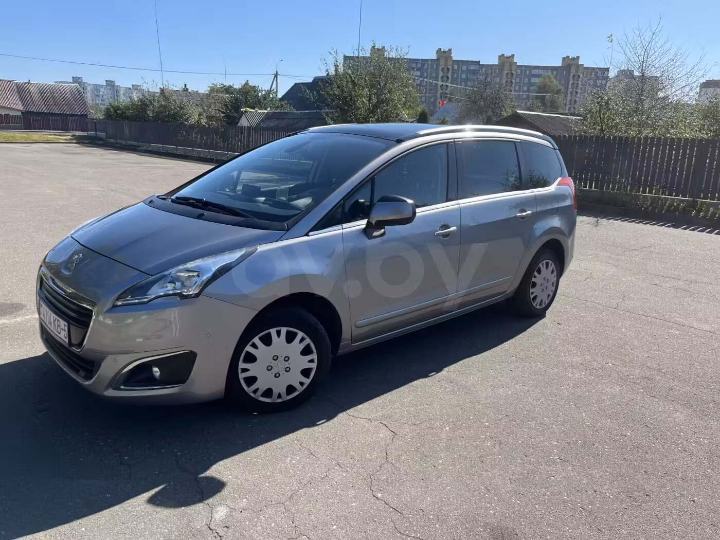 Peugeot 5008 фото 2