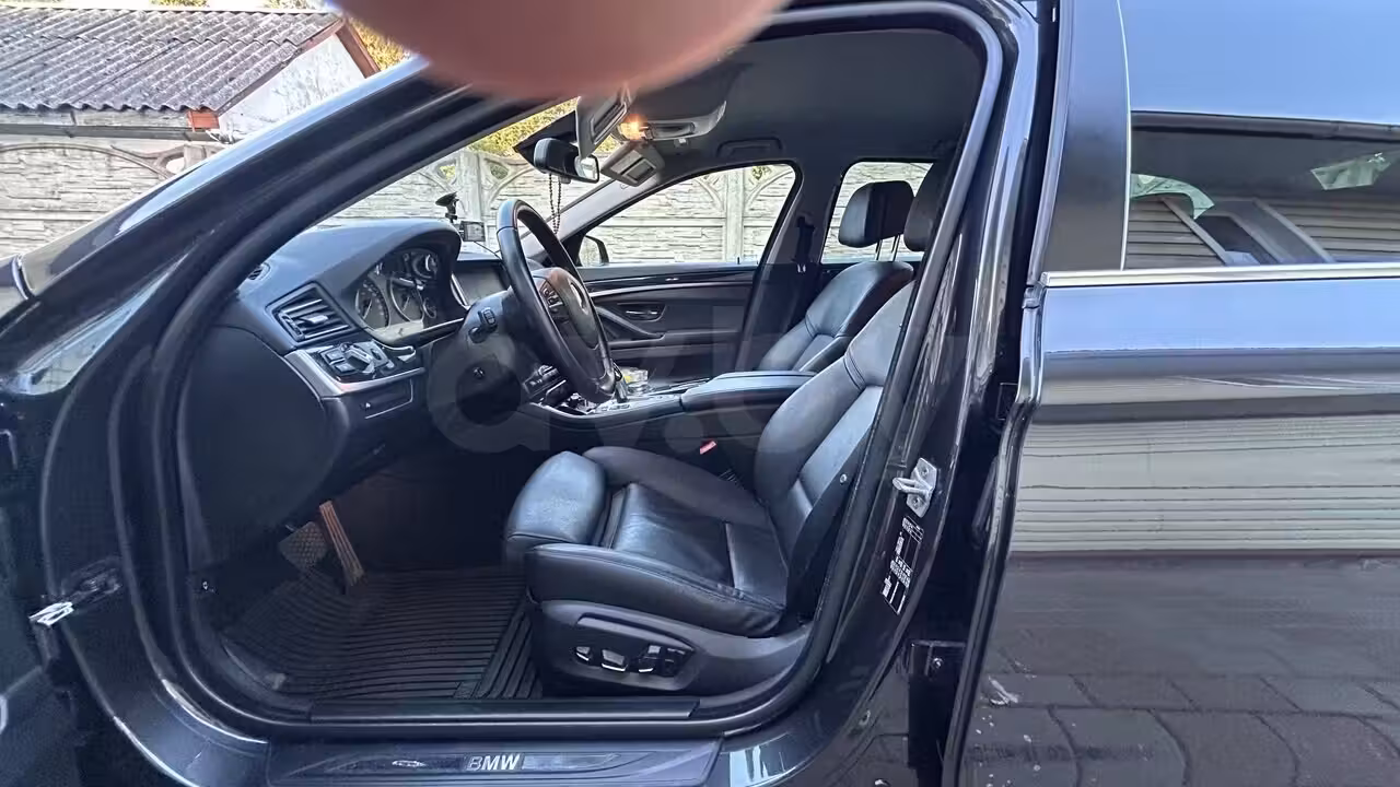 BMW 5 серия фото 10