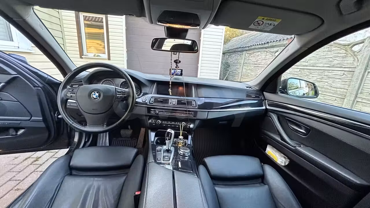 BMW 5 серия фото 9