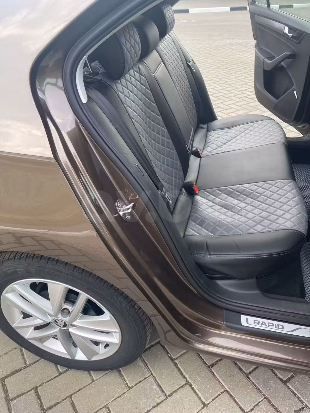 Skoda Rapid фото 8