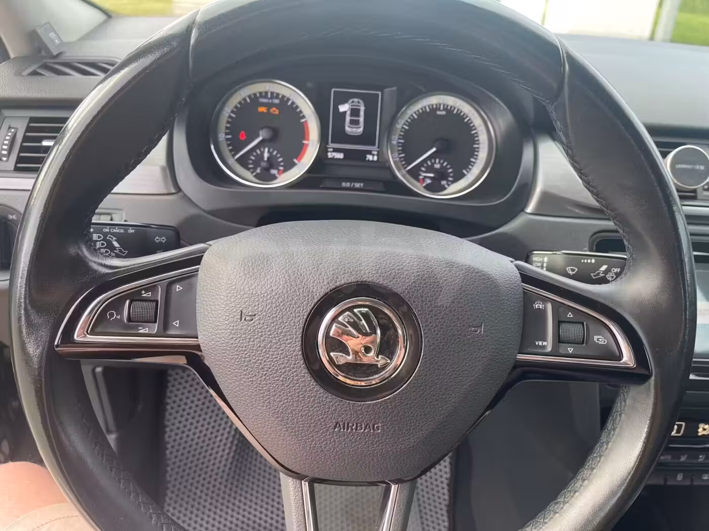 Skoda Rapid фото 17