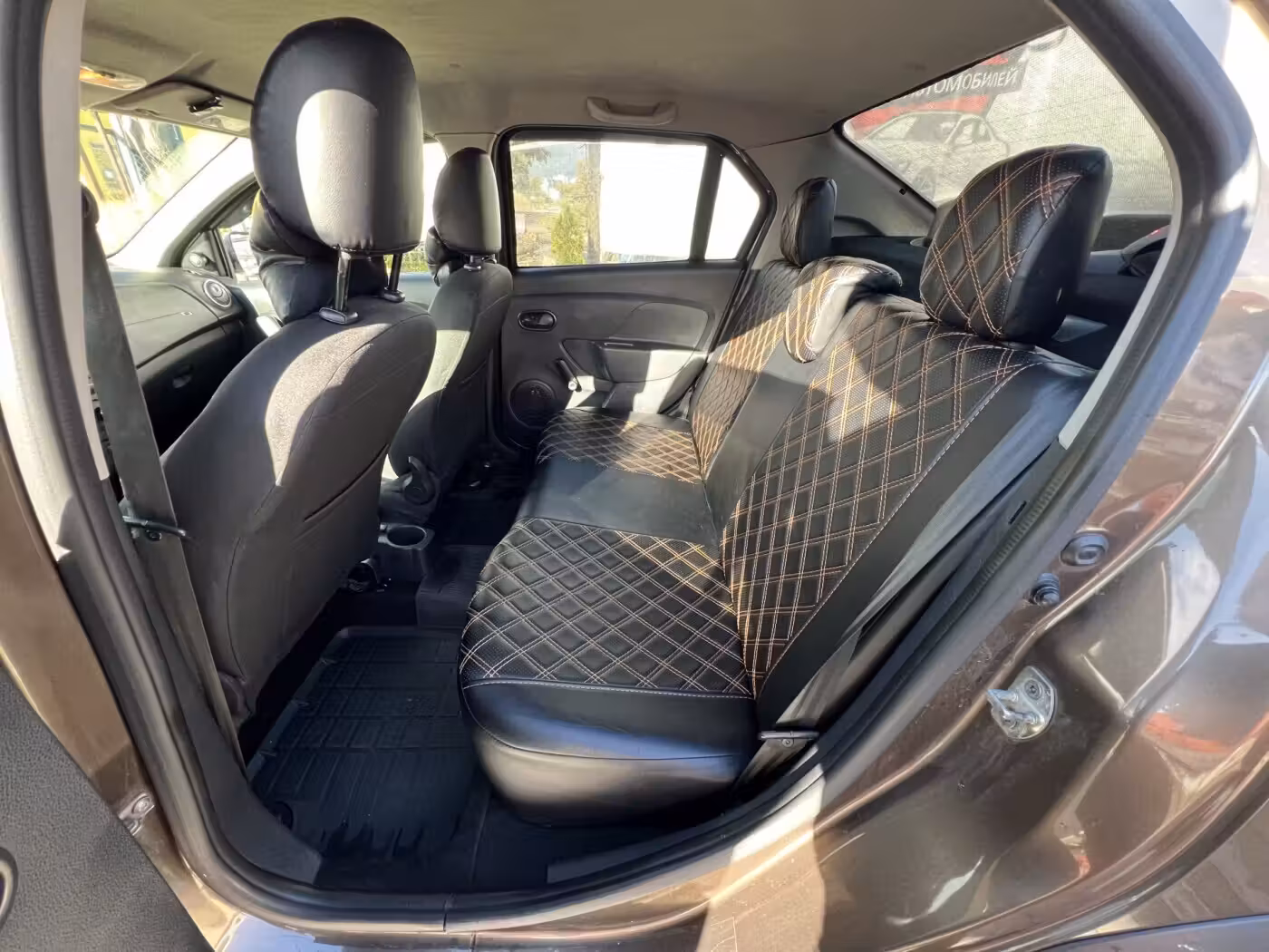 Renault Logan Stepway фото 17