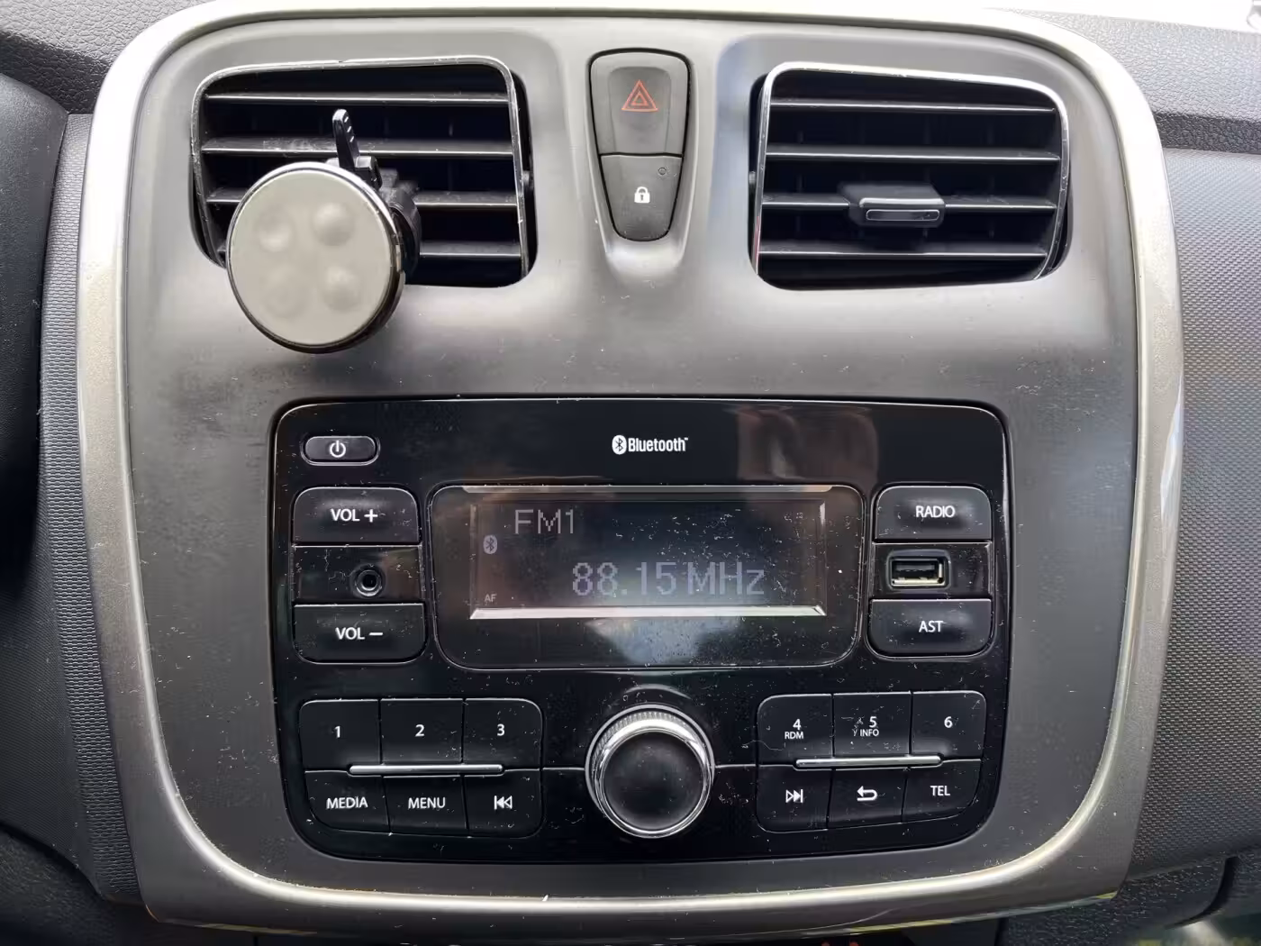 Renault Logan Stepway фото 20