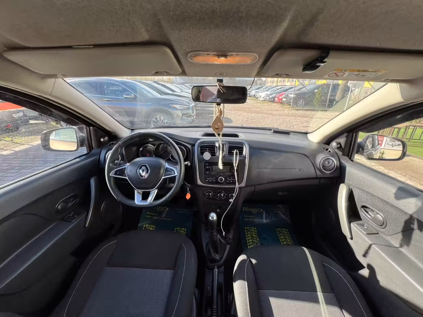Renault Logan Stepway фото 14