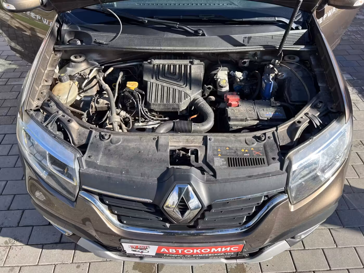 Renault Logan Stepway фото 11