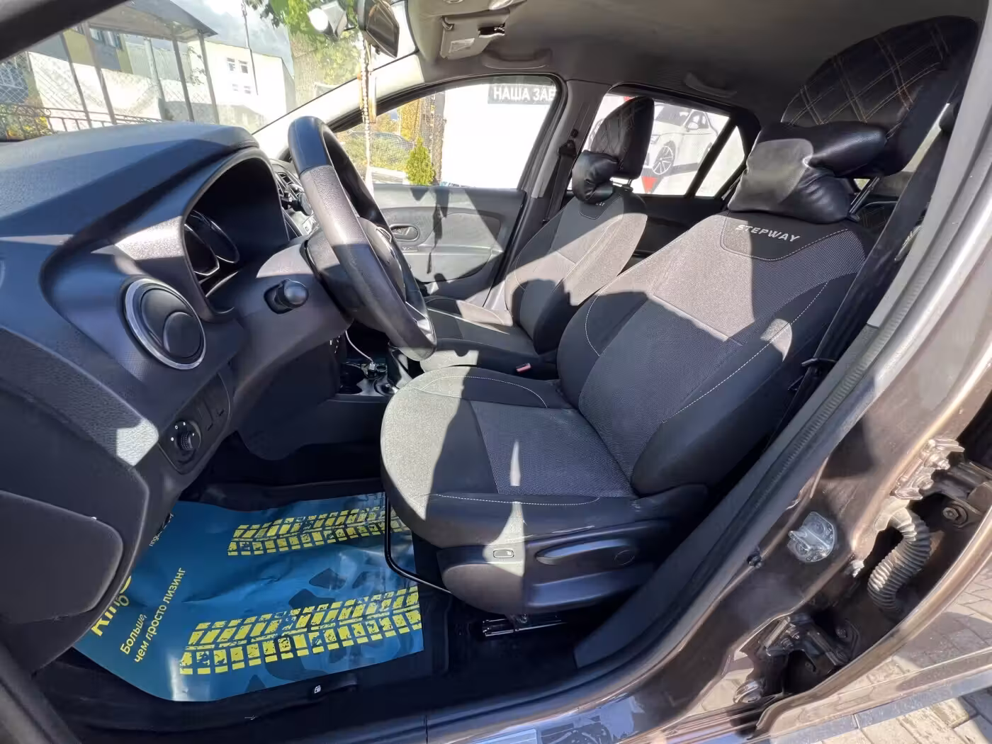 Renault Logan Stepway фото 13
