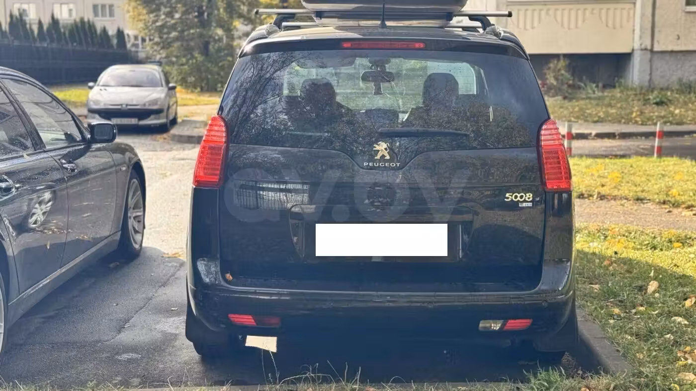 Peugeot 5008 фото 17