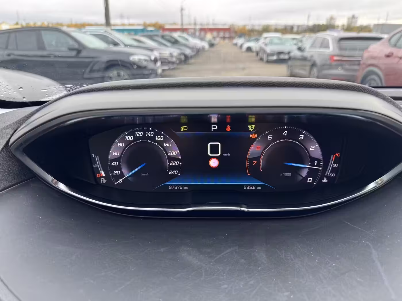 Peugeot 5008 фото 18