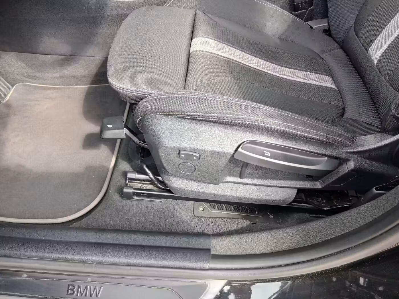 BMW X2 фото 8