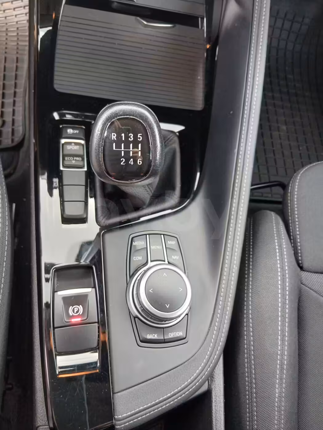 BMW X2 фото 11