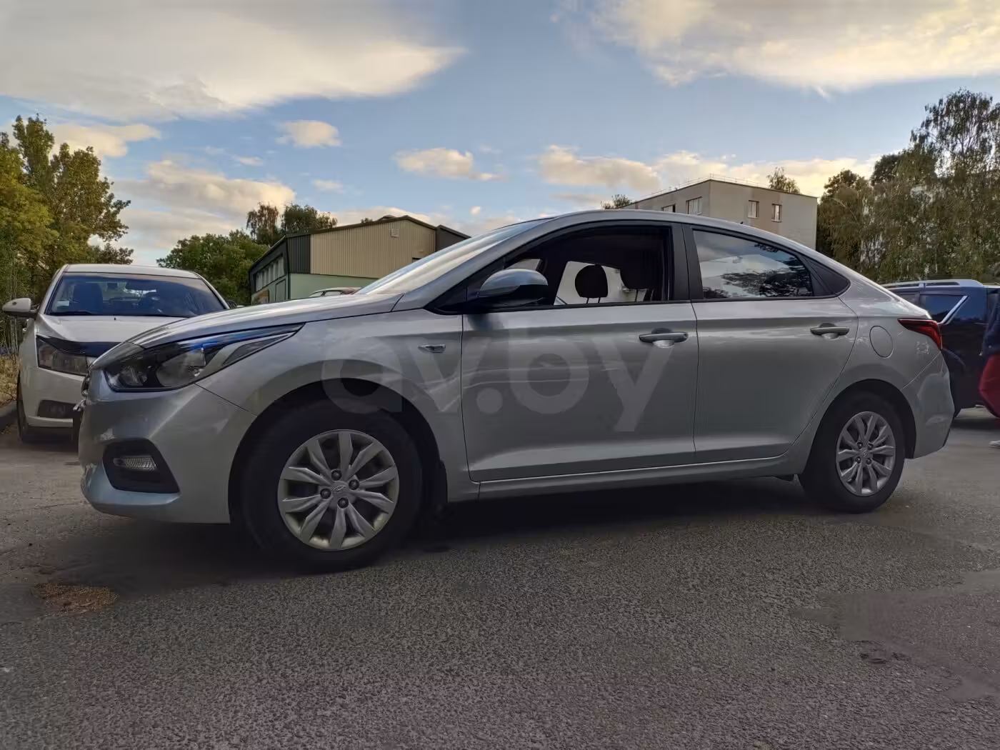 Hyundai Accent фото 3