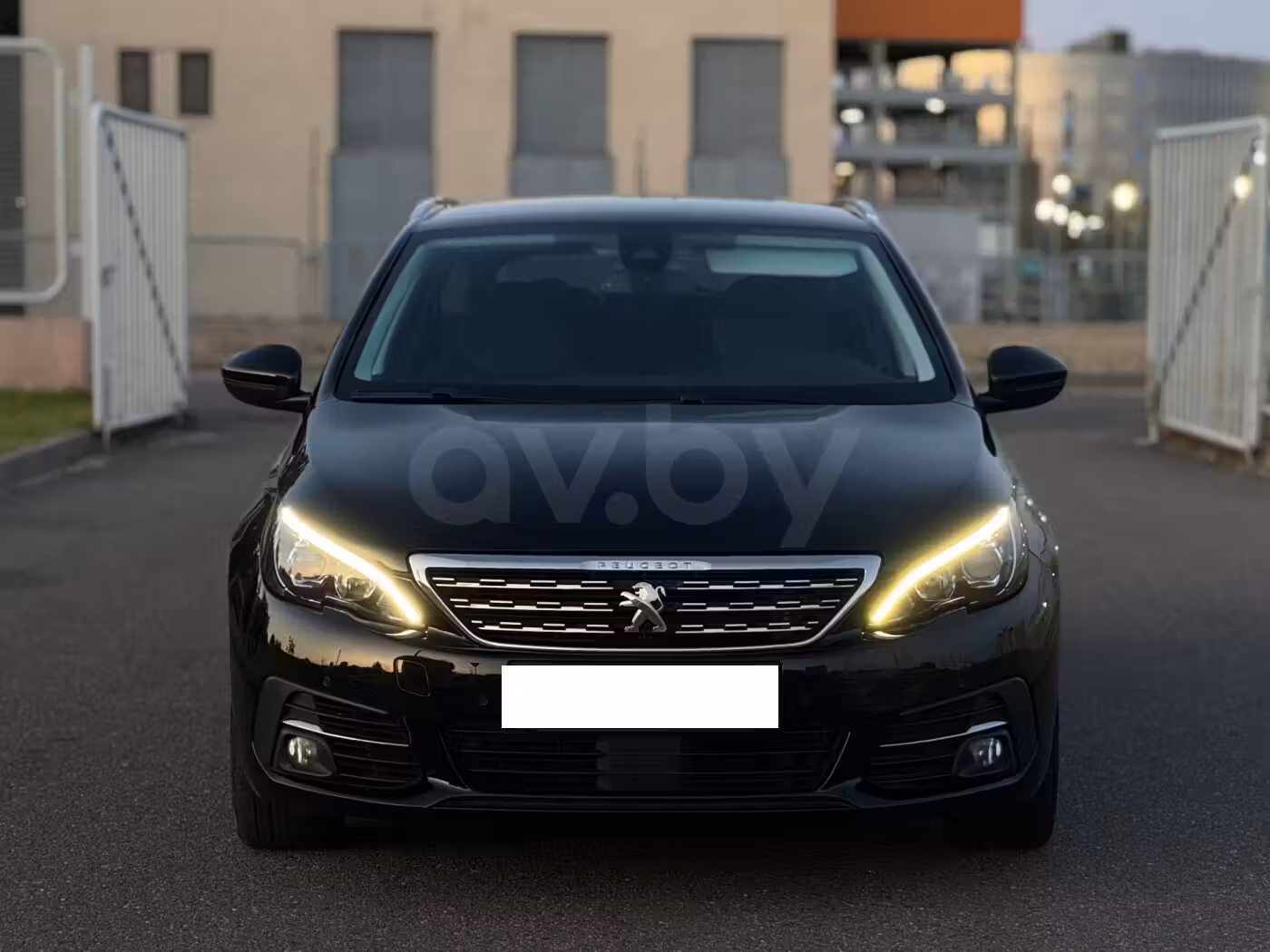 Peugeot 308 фото 3