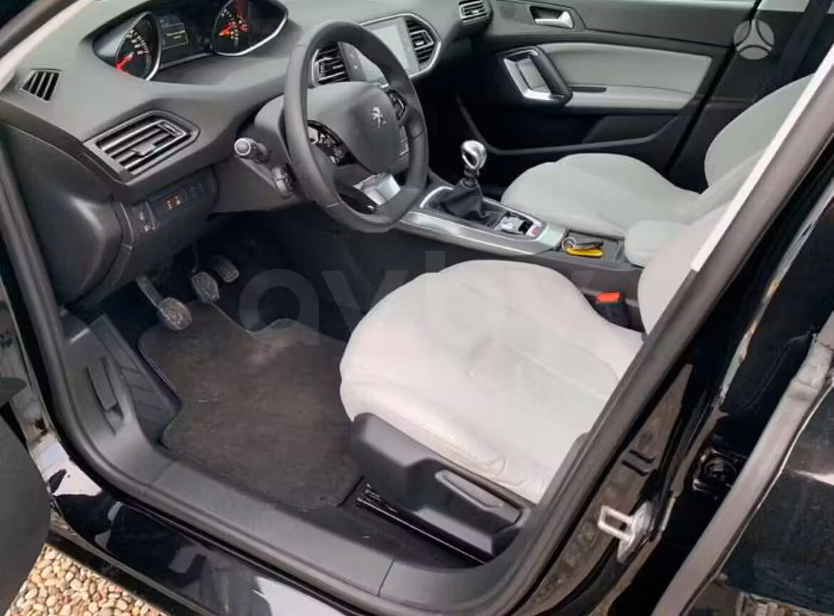 Peugeot 308 фото 9