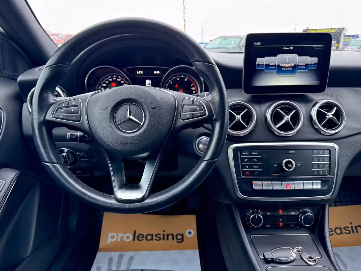 Mercedes-Benz GLA фото 14