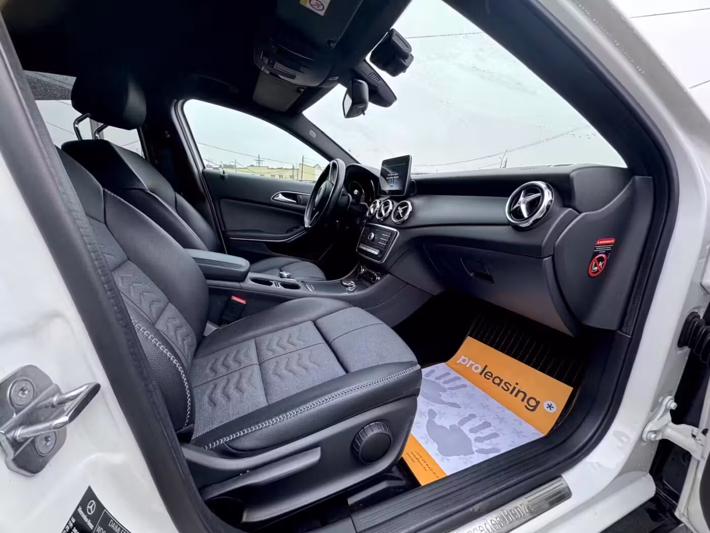 Mercedes-Benz GLA фото 9