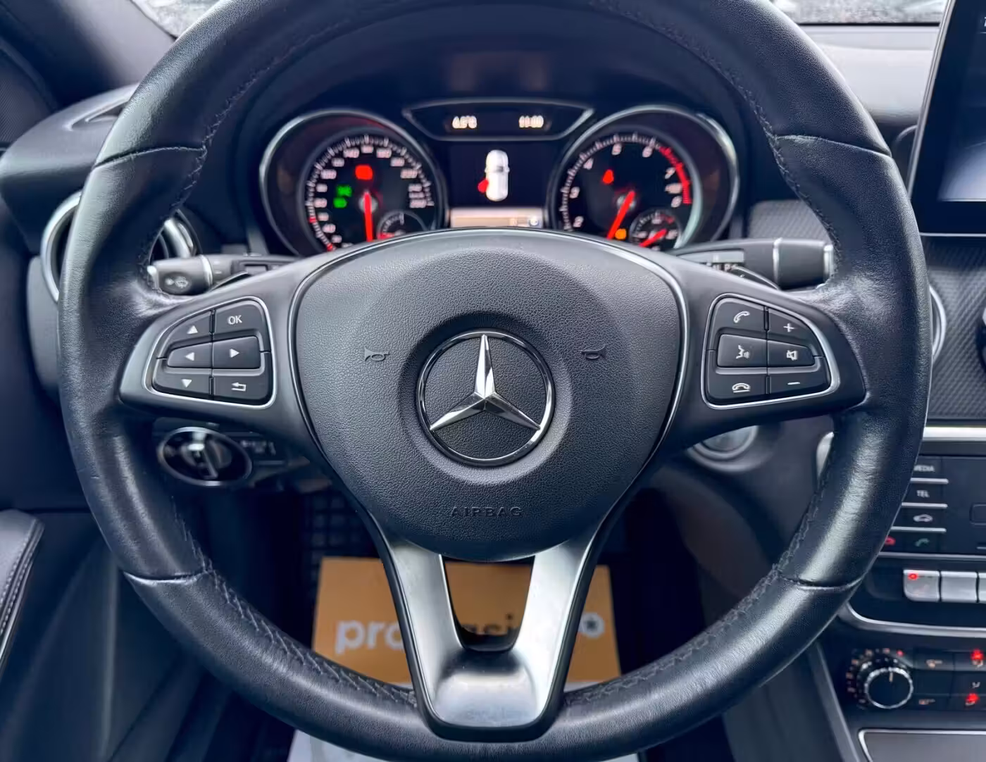 Mercedes-Benz GLA фото 13