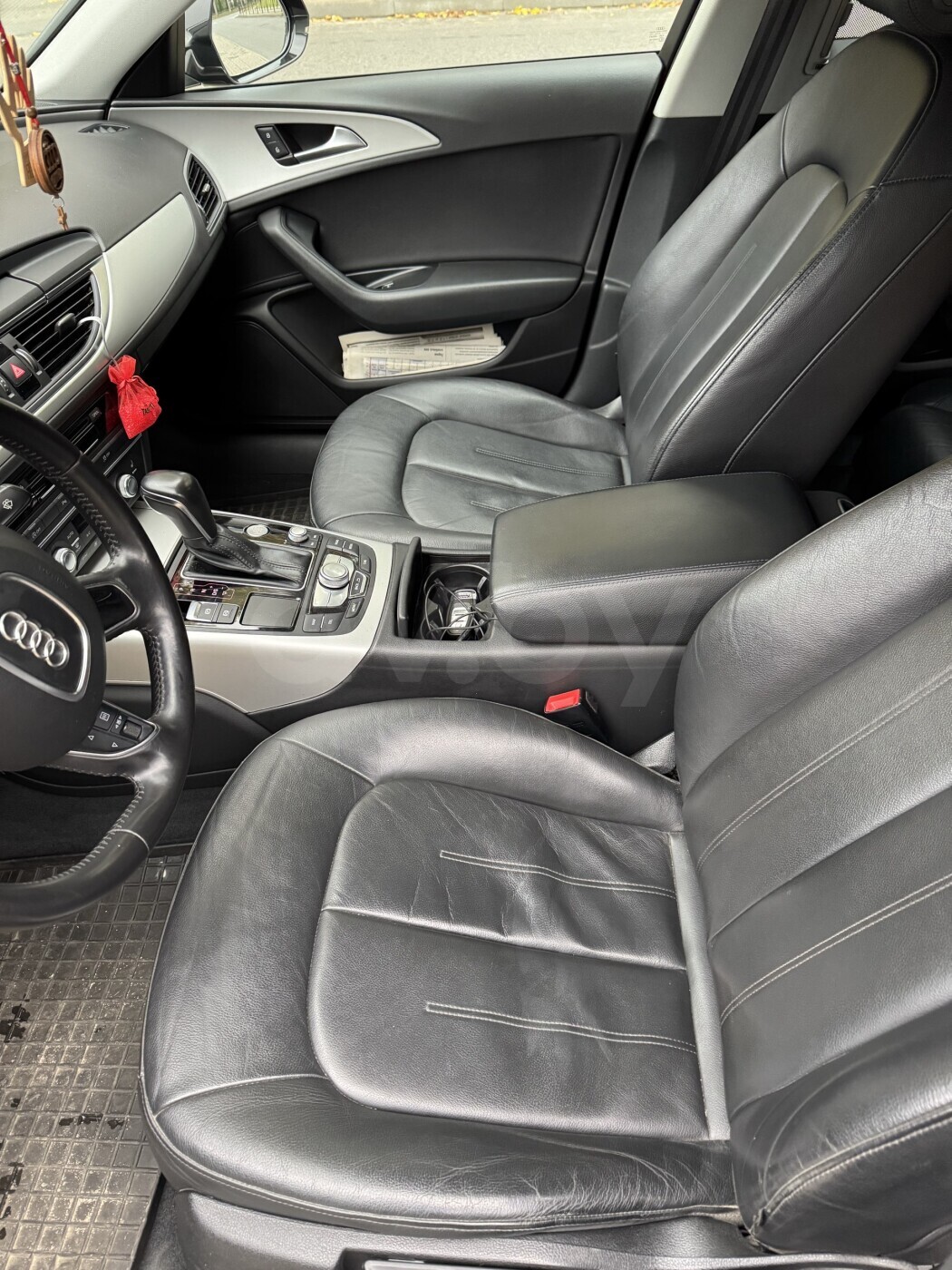 Audi A6 фото 18