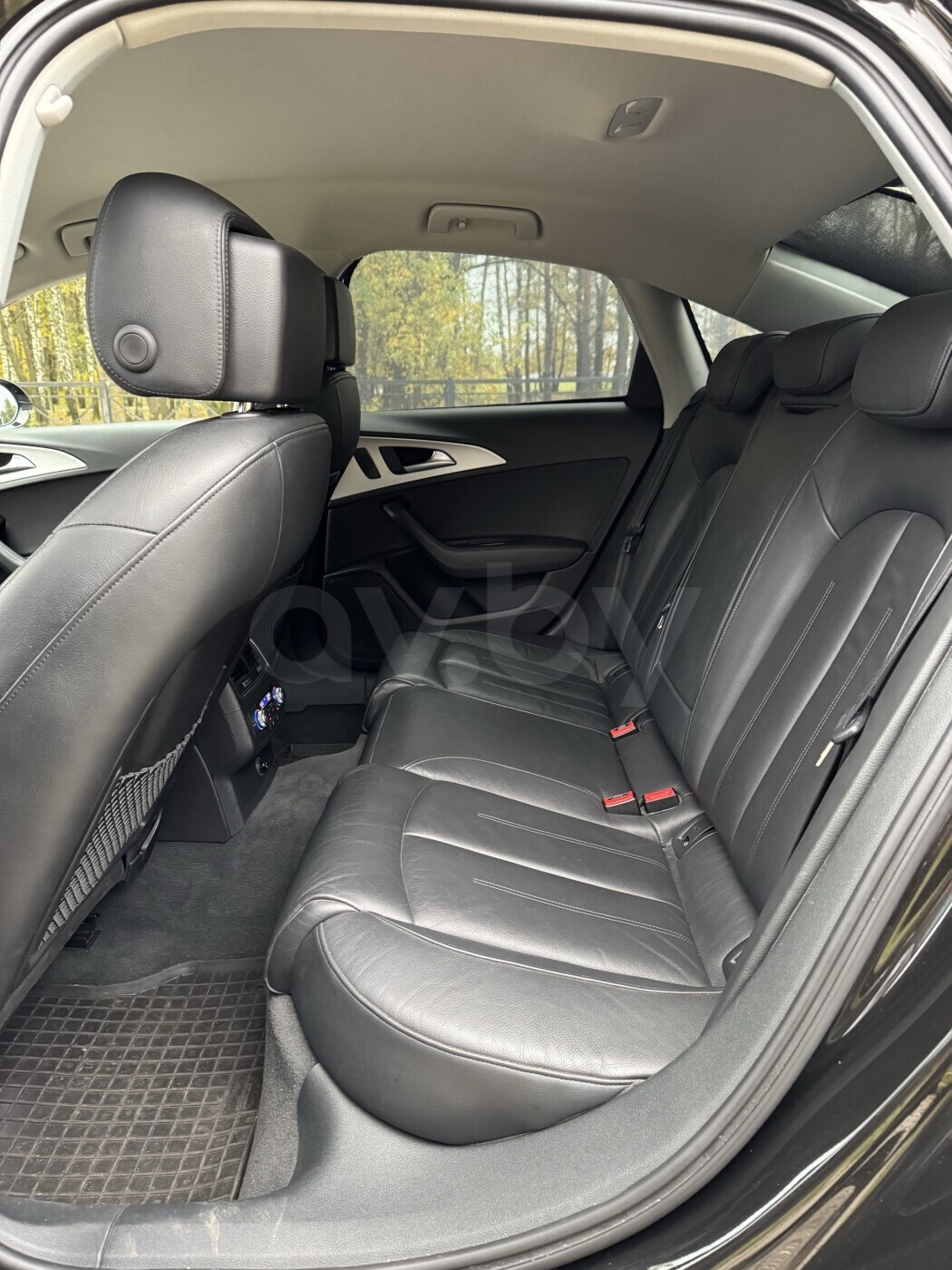 Audi A6 фото 19