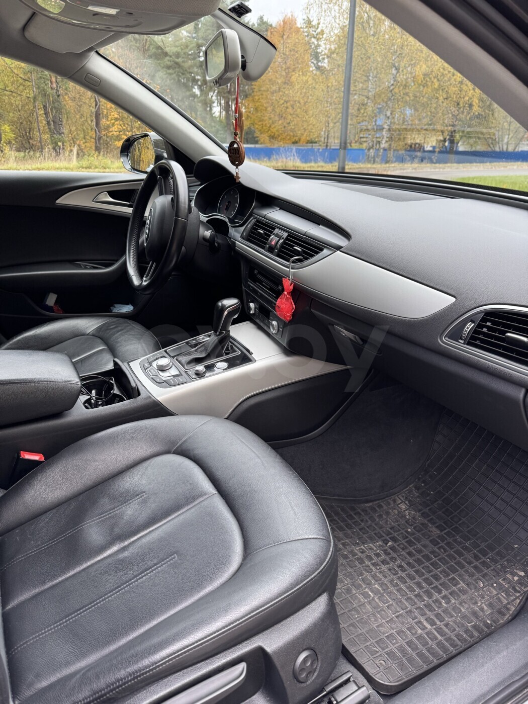 Audi A6 фото 26