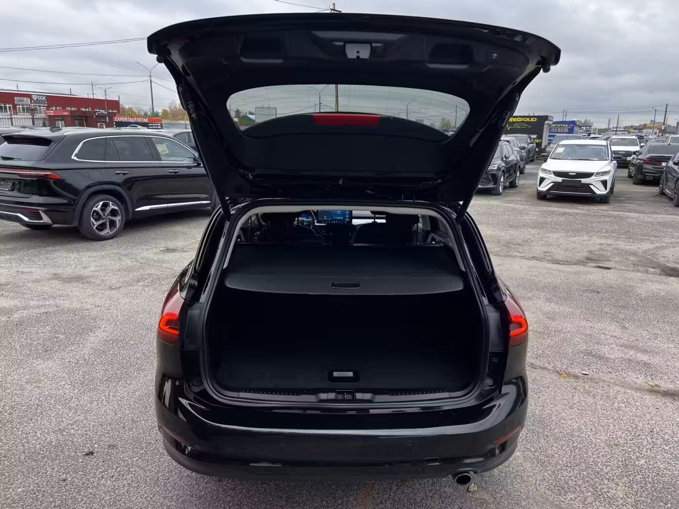Ford Focus фото 10
